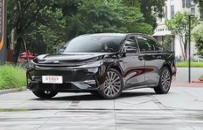 吉利银河A7开启预售：以“超长续航+智能座舱”重塑插混轿车市场格局
