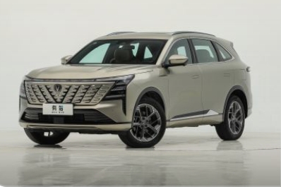 15万曲面屏豪车！CS75 PLUS双12.3寸屏重塑价值标杆